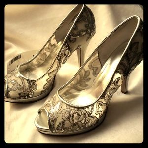 NEW Nine West dressy lace White Silver heel 6